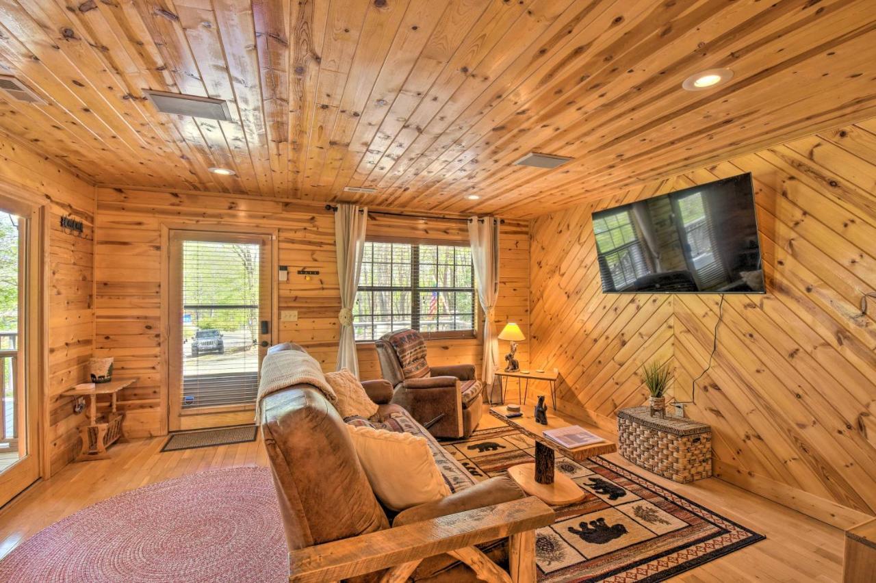 Cozy Hiawassee Cabin With Fire Pit And Mtn Views! מראה חיצוני תמונה