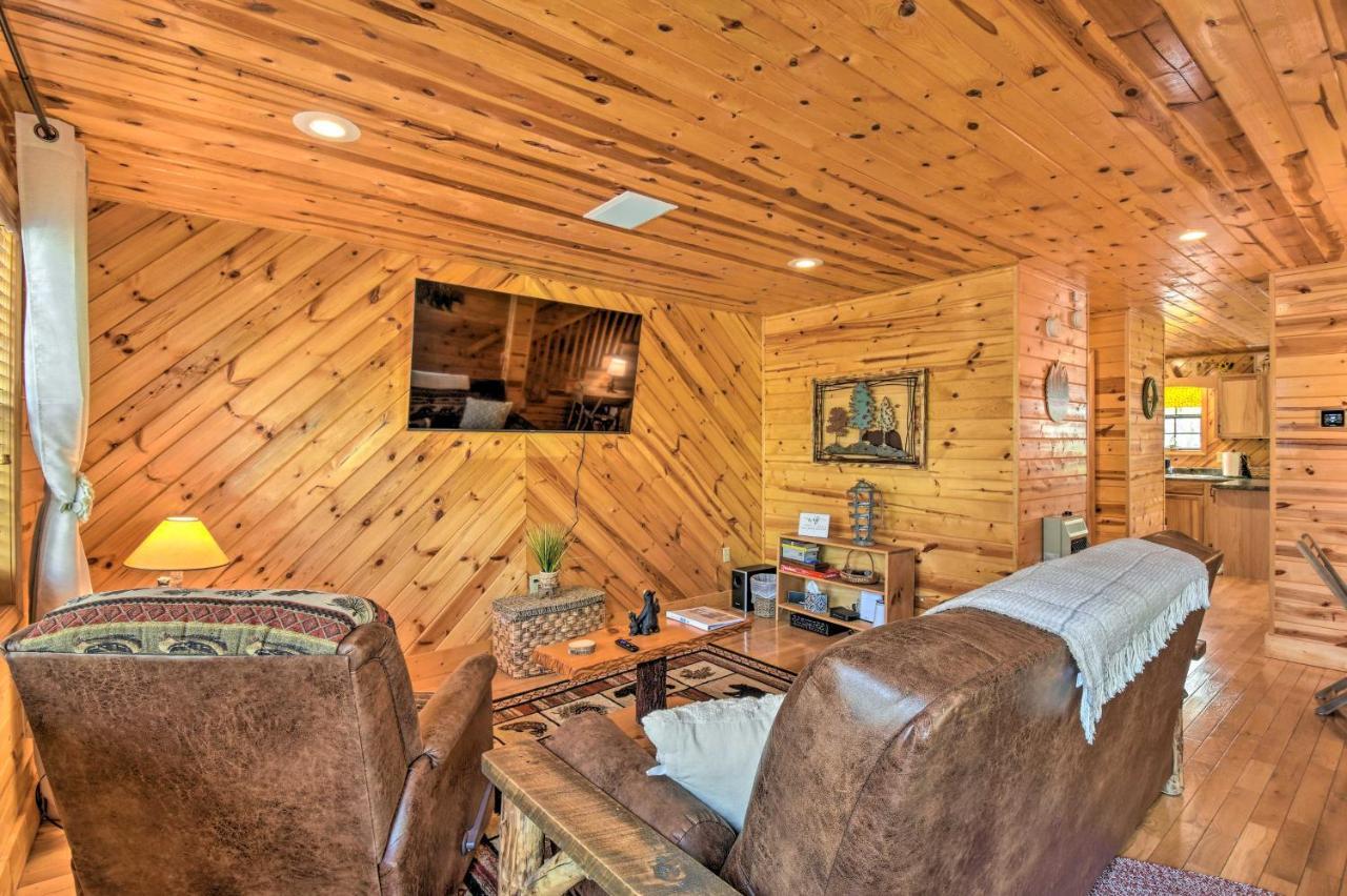 Cozy Hiawassee Cabin With Fire Pit And Mtn Views! מראה חיצוני תמונה