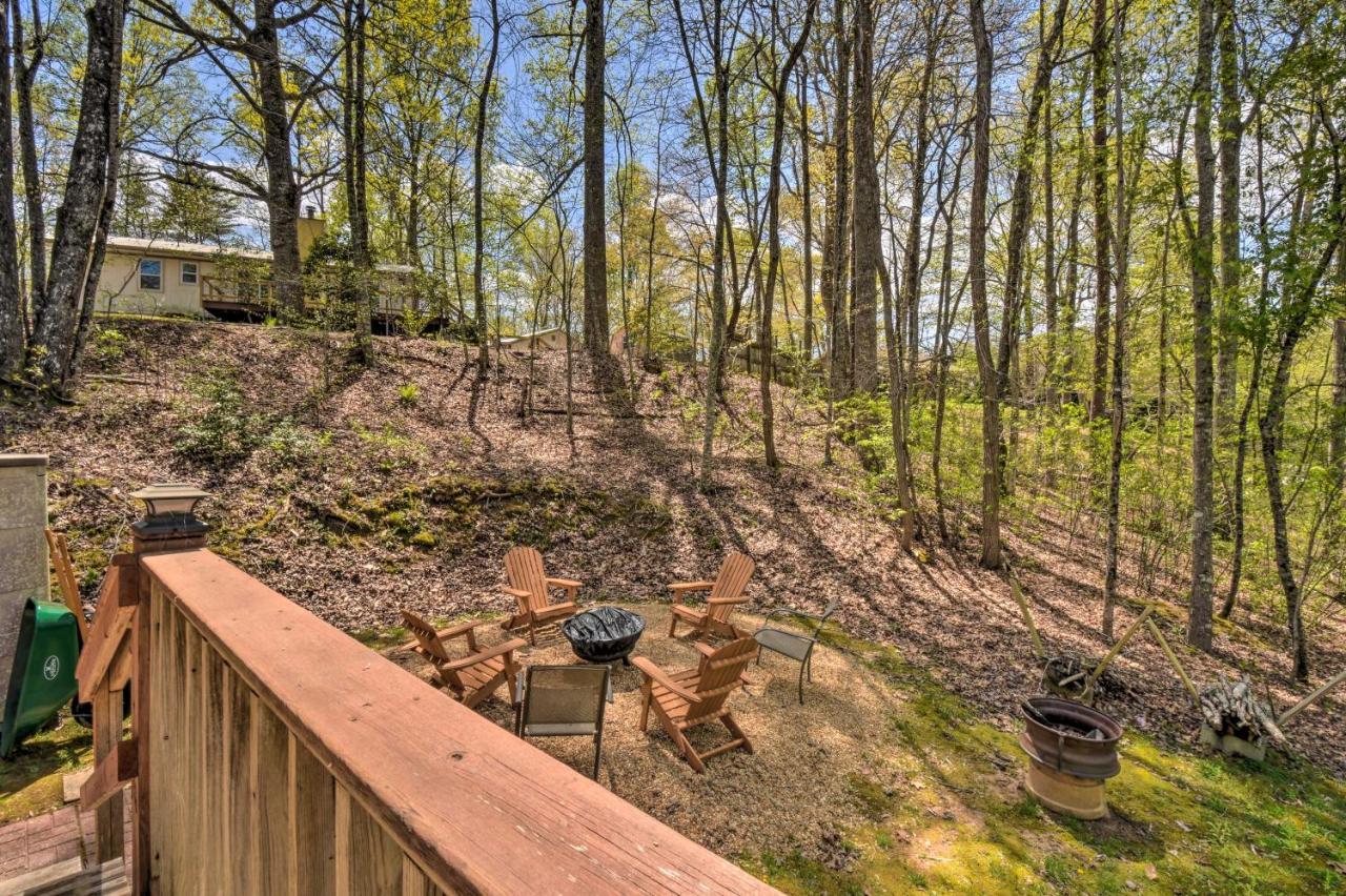 Cozy Hiawassee Cabin With Fire Pit And Mtn Views! מראה חיצוני תמונה